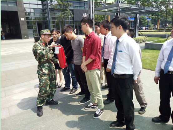 滨江区消防安全教育在信雅达开展 宝运莱人为G20保驾护航