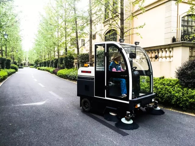 服务精细化 保洁再添“新神器”