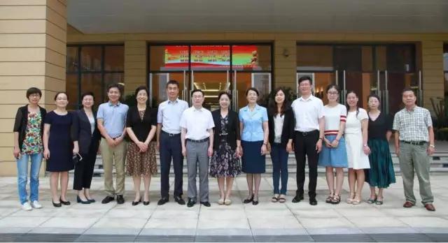 念师恩：杭州市委常委、宣传部长戚哮虎一行莅临北师大附中慰问参观