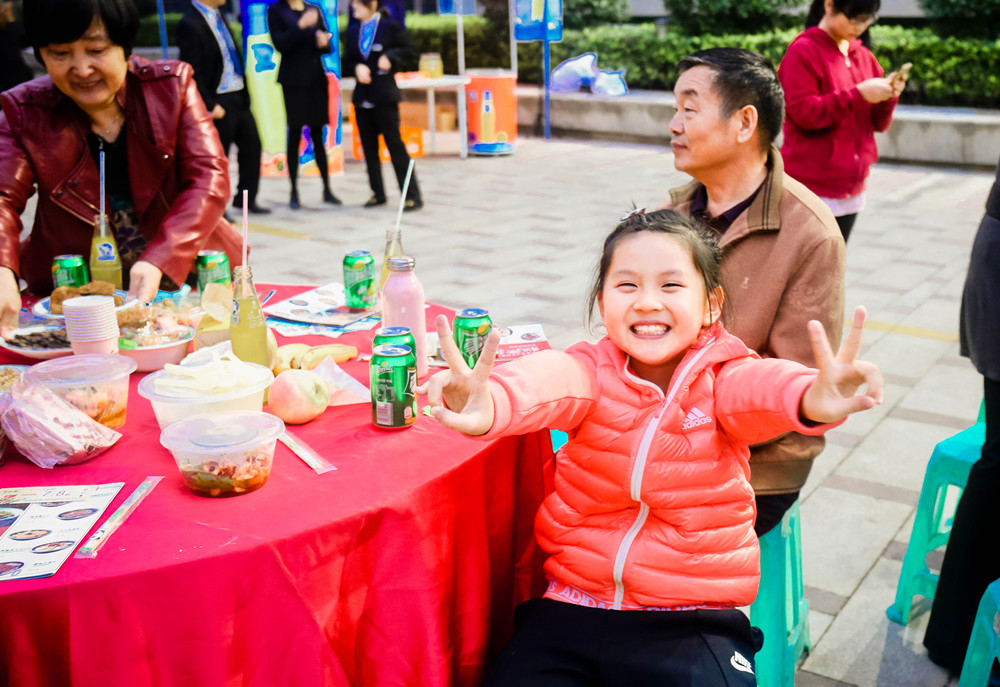 “南”得友邻 欢庆同宴|宝运莱邻居节温情启幕，让爱常伴左右